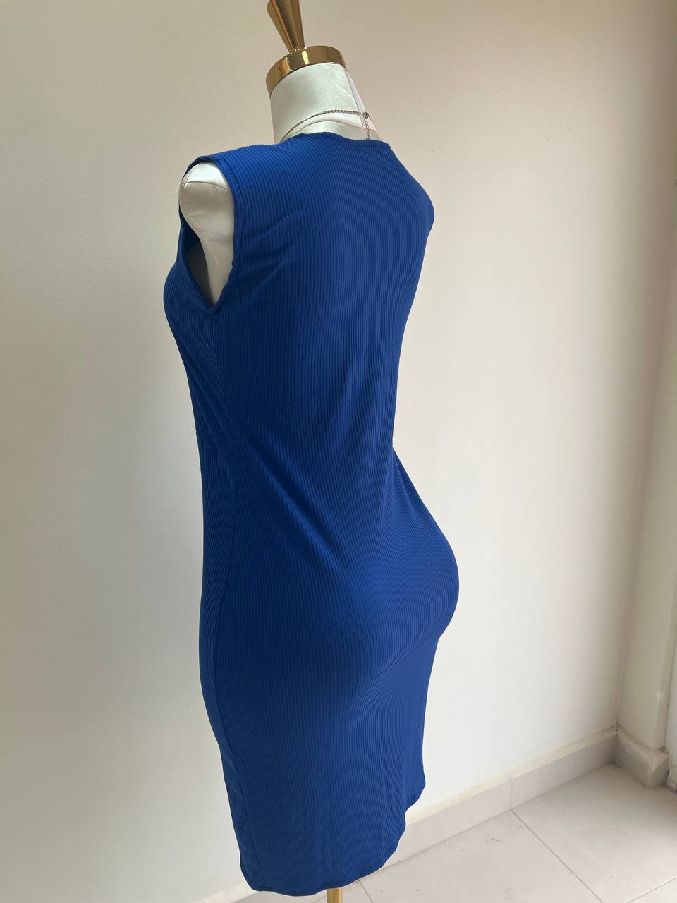 Robe décolleté – Image 2