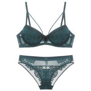 DÉlicate- Ensemble Soutien-gorge décolleté en dentelle raffinée